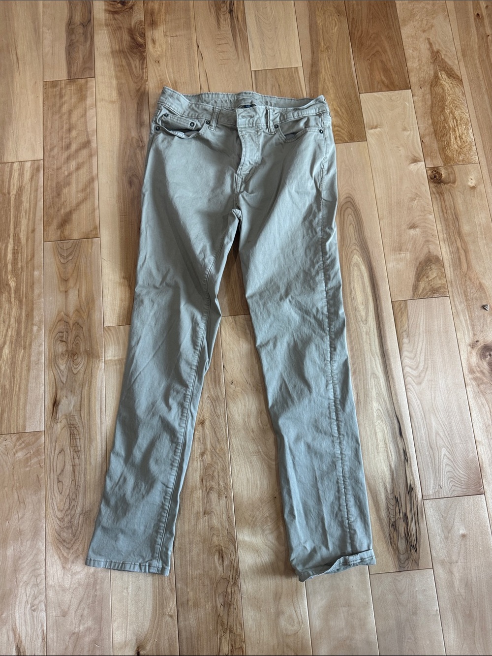 American Eagle Men’s flex Straight Jeans in Light Khaki